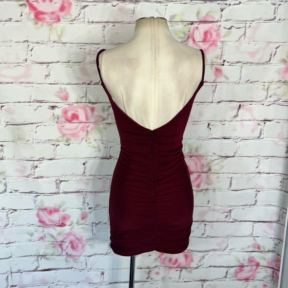 La Femme 29262 ruched mini dress in dark berry - Picture 6 of 10